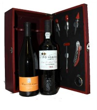 Christmas WIne and Port in Gift Box with Accessories, 2010