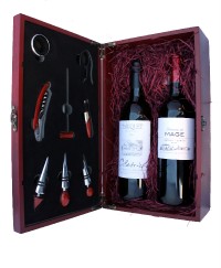 Christmas Wine Duo and Accessories Gift Set, 2010